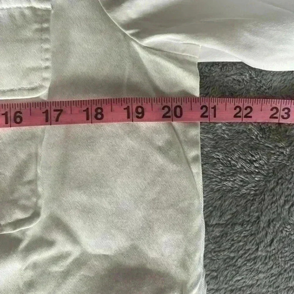 Democracy Denim Two-Pocket Shacket in White Size XS NWT - Picture 7 of 11